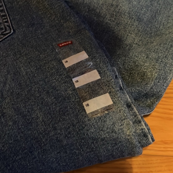 New with Tags Levi’s High Waisted Crop Flare size 18 - Picture 7 of 8